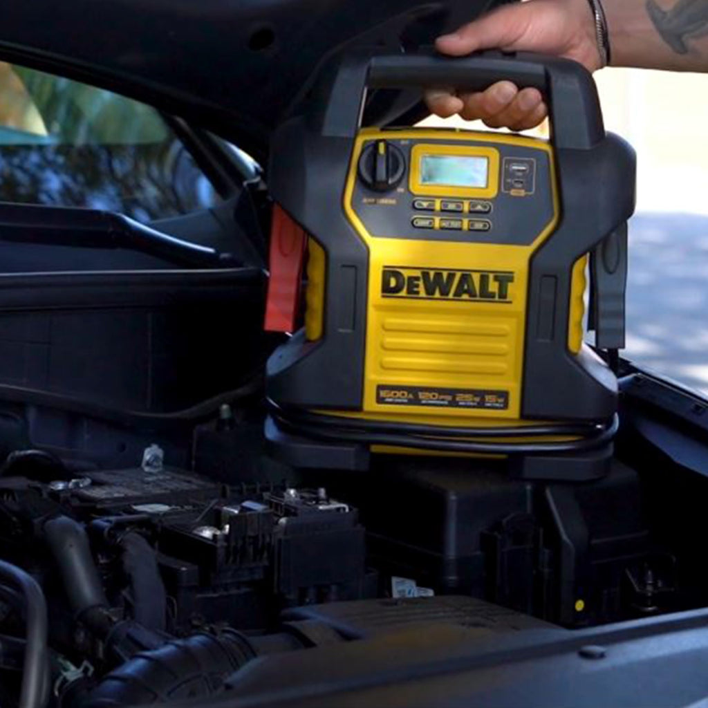 1600 Peak Amp Jump Starter with 120 PSI Air Inflator J315